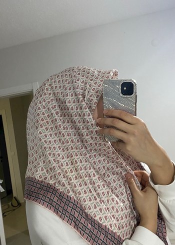 Armine Tivil İpek Eşarp - Görsel 2