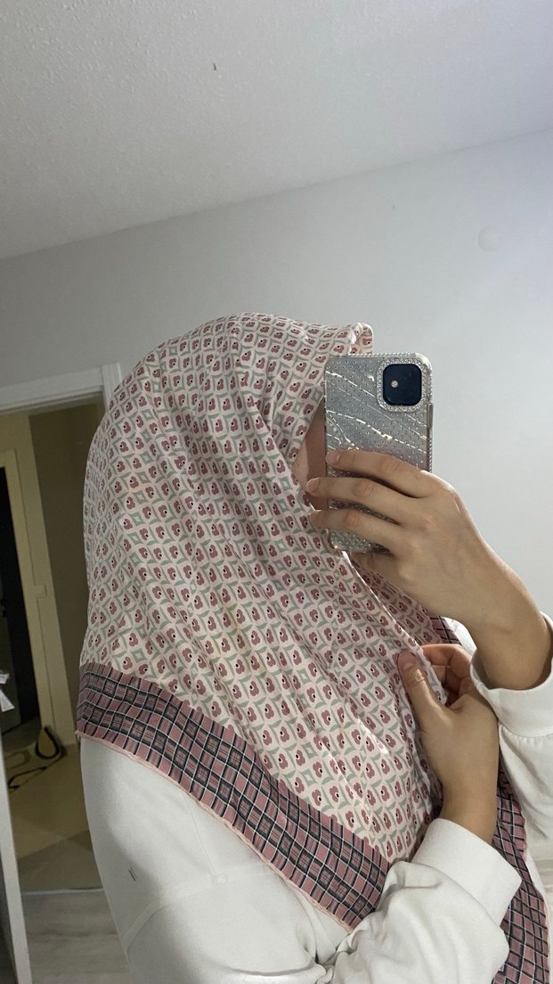 Armine Tivil İpek Eşarp - Görsel 2