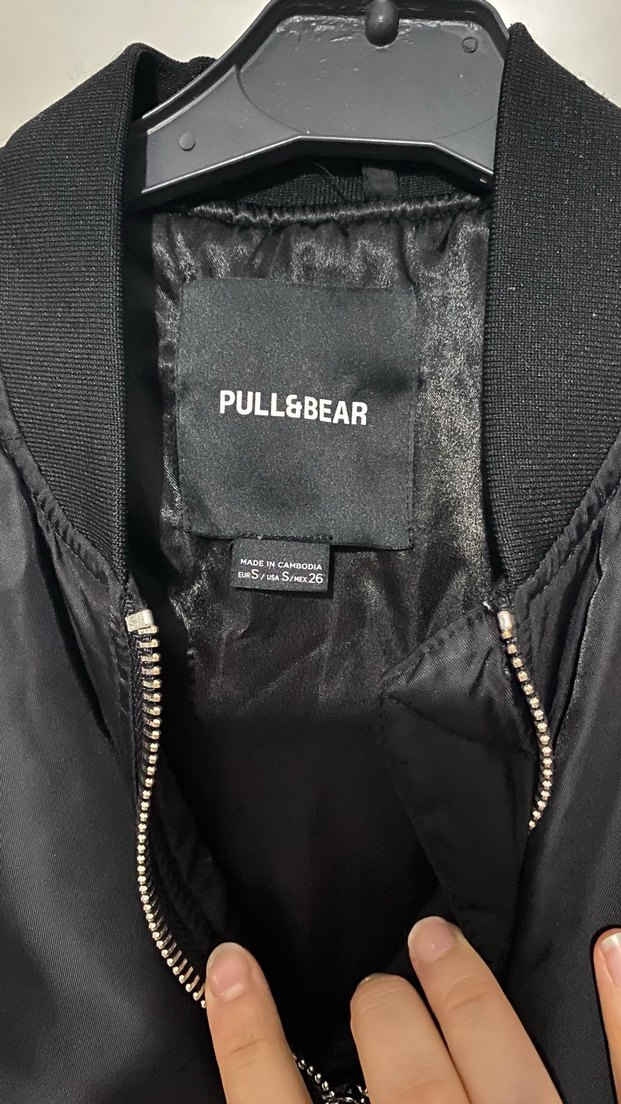 Pull&Bear marka Siyah Fermuarlı Kadın bomber Ceket - Görsel 3