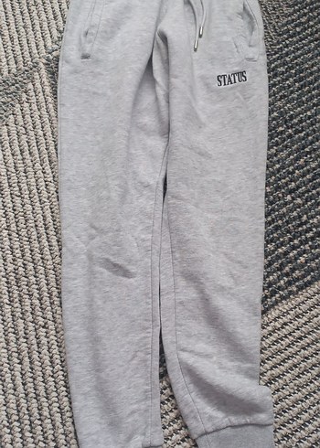 Gri Kadın Salaş Sweatpants STATÜ Baskılı
