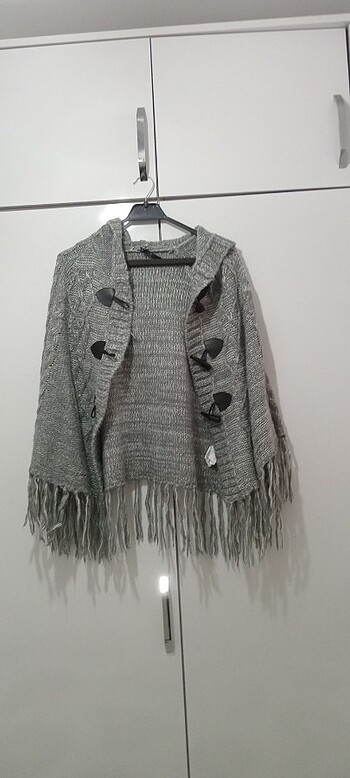 Kolsuz pelerin - Görsel 2