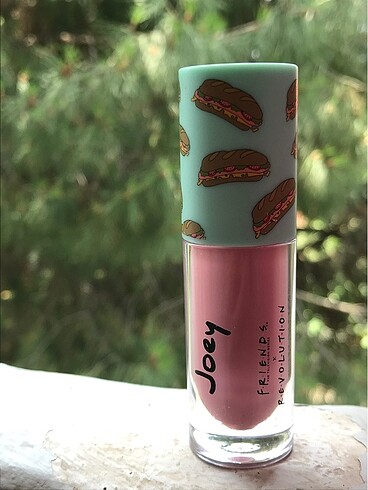 Friends joey revolution lip gloss