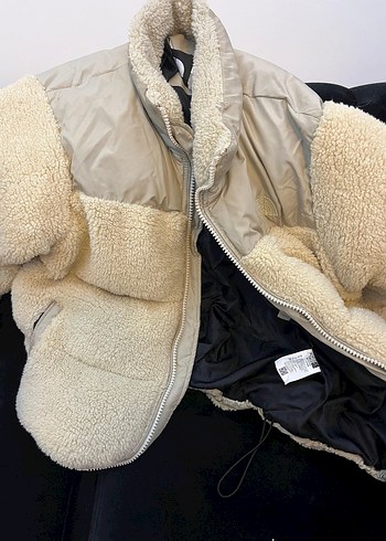 Bebek Beyaz Kürklü Kısa Mont - Görsel 4