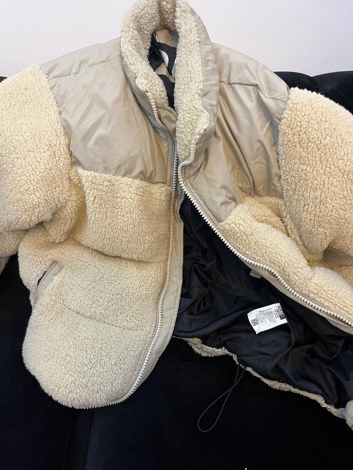 Bebek Beyaz Kürklü Kısa Mont - Görsel 4