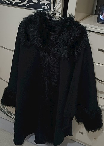SIFIR URUN  Kürklü Kadın Kaban Panço - Görsel 2