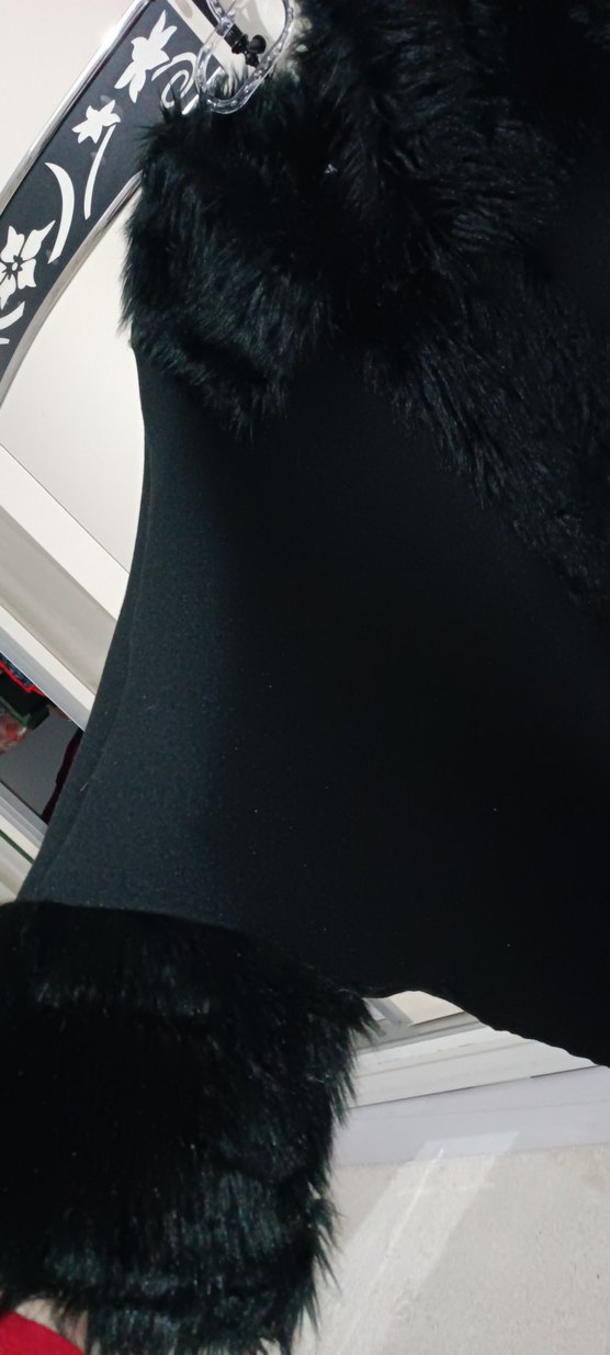 SIFIR URUN  Kürklü Kadın Kaban Panço - Görsel 4