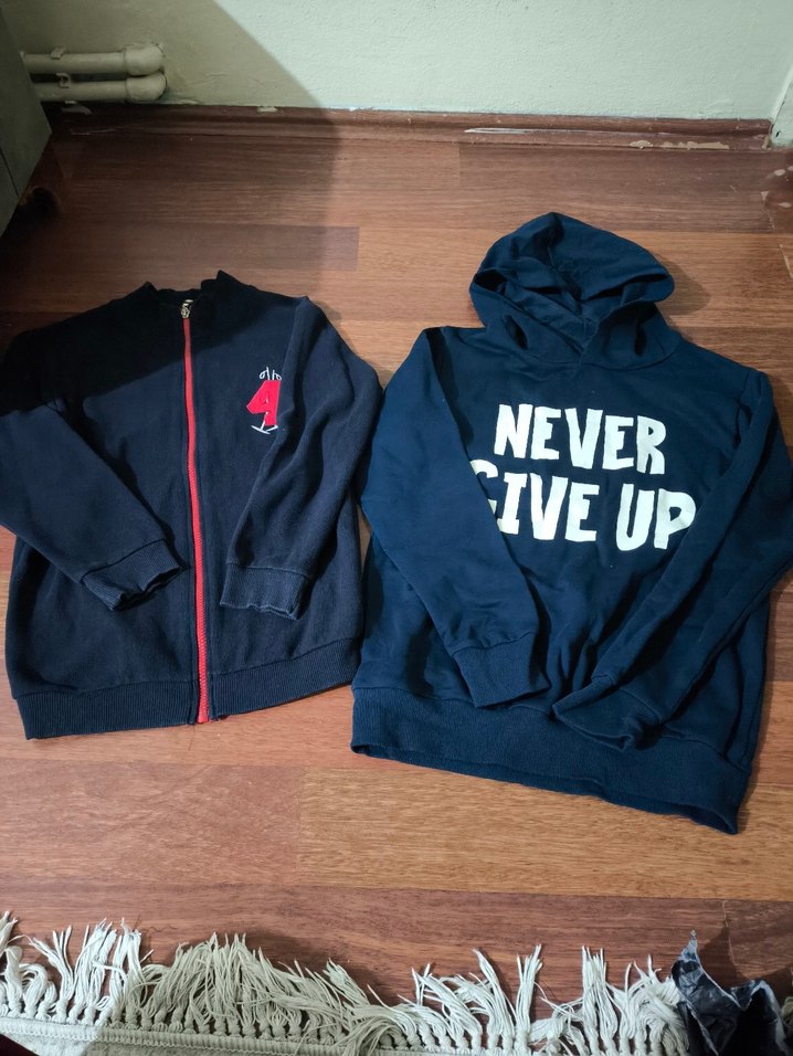 Erkek Çocuk Siyah Fermuarlı ve Kapüşonlu Sweatshirt 10 11 yaş - Görsel 2