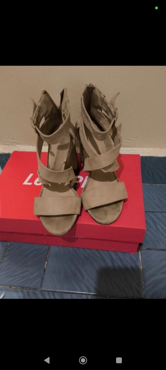 Bej Süet Tokalı Kadın Topuklu Ayakkabı - Görsel 2