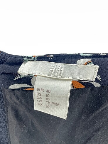 40 Beden çeşitli Renk H&M Kısa Elbise %70 İndirimli.