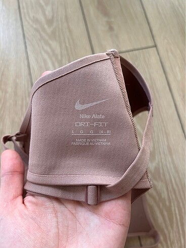 l Beden ten rengi Renk Nike Alate Dri Fit Balensiz Sütyen