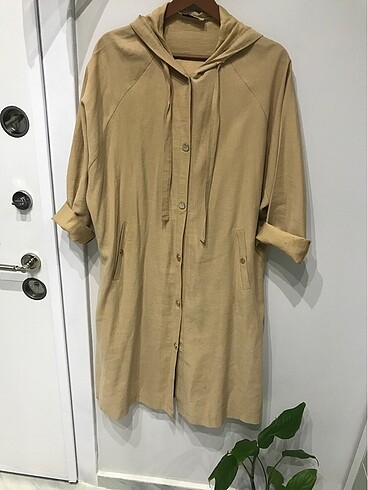 Seçil Seçil?den aldım 38 beden salaş model yağmurluk trenç