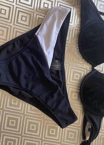 Kadın bikini takımı