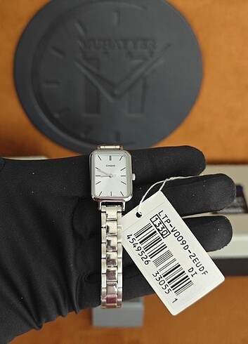 Casio RETRO MODEL SİLVER RENK KADIN SAAT