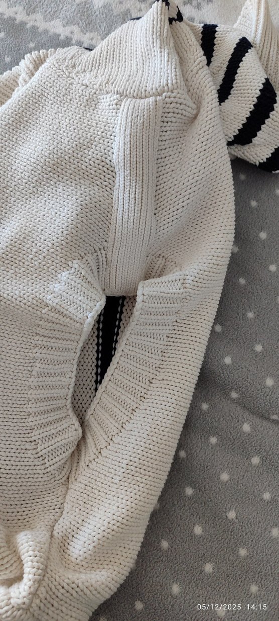 Gri Çizgili Kadın Örgü Kazak - Görsel 5