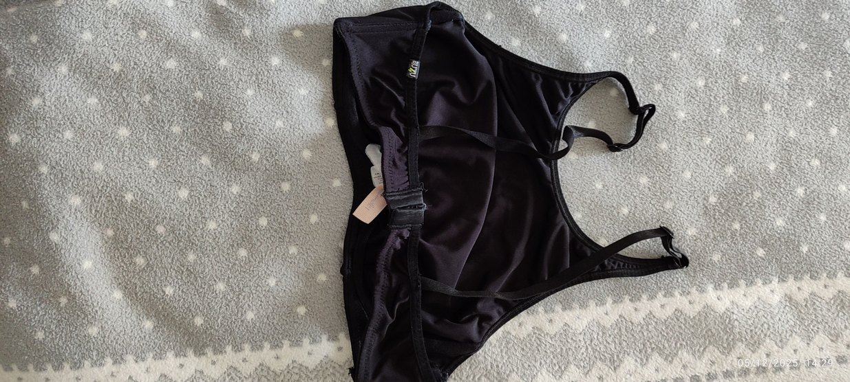 Siyah V Yakalı, Fermuarlı Spor Üst - Görsel 2