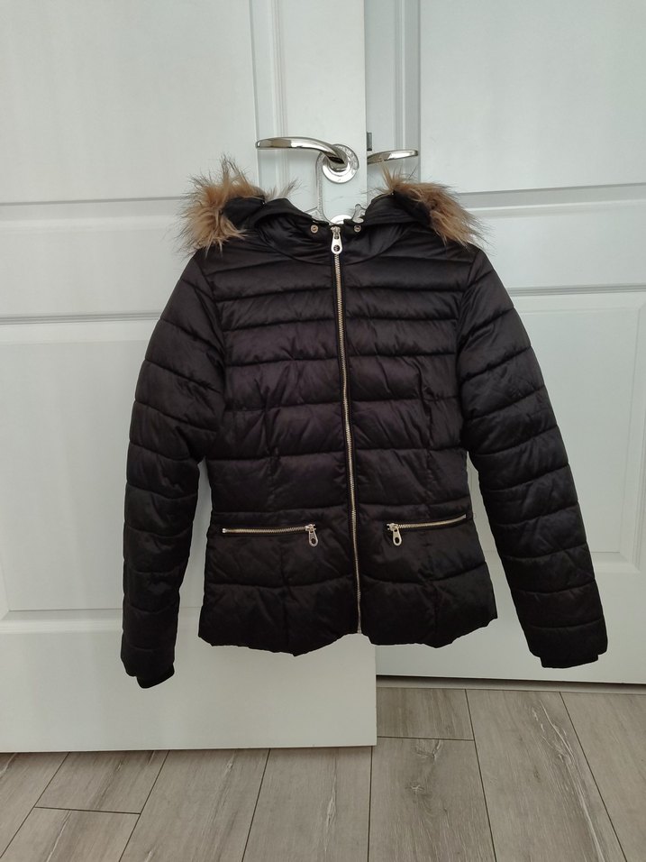 Kürklü Kapüşonlu Siyah Kadın Kışlık Mont - Görsel 2