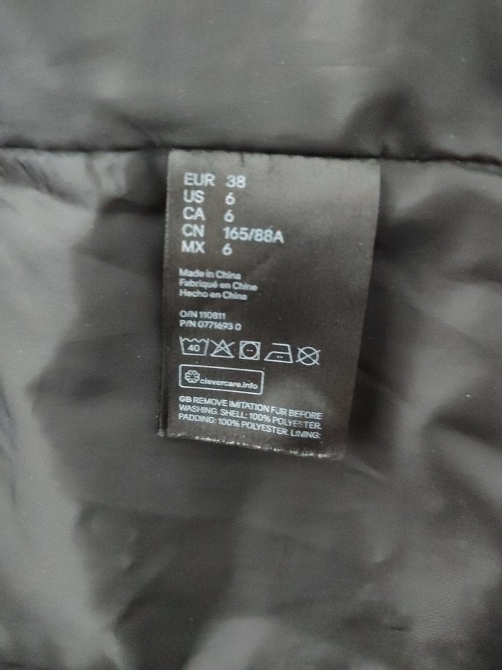 Kürklü Kapüşonlu Siyah Kadın Kışlık Mont - Görsel 5