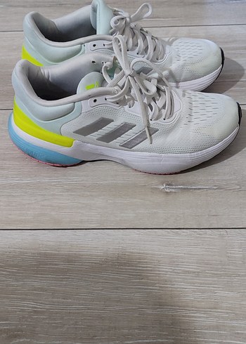 Adidas Beyaz Spor Ayakkabı - Görsel 2