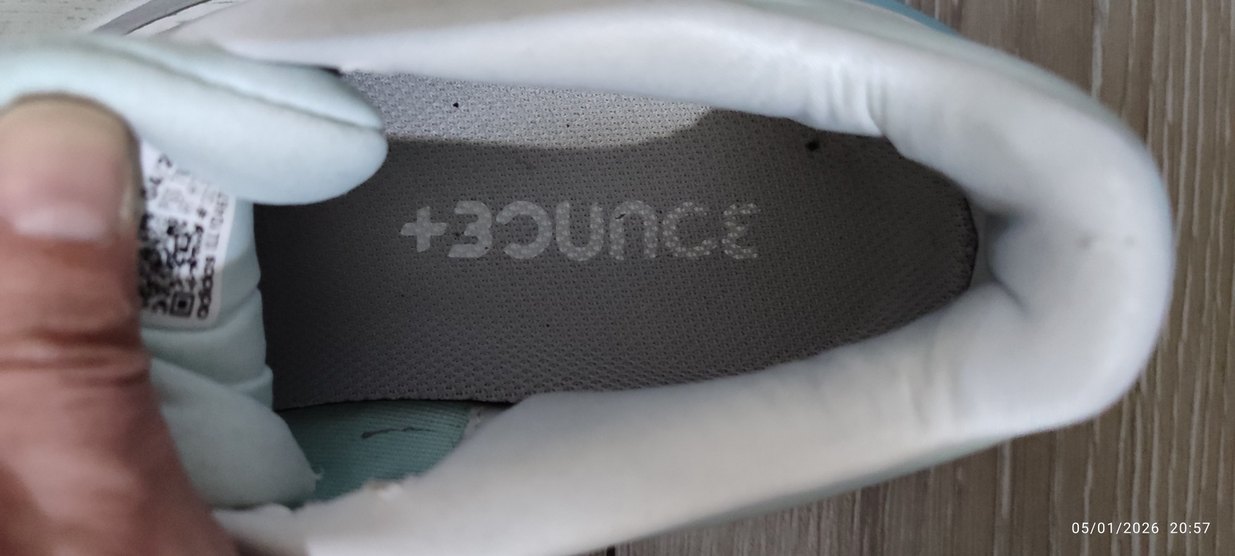 Adidas Beyaz Spor Ayakkabı - Görsel 5