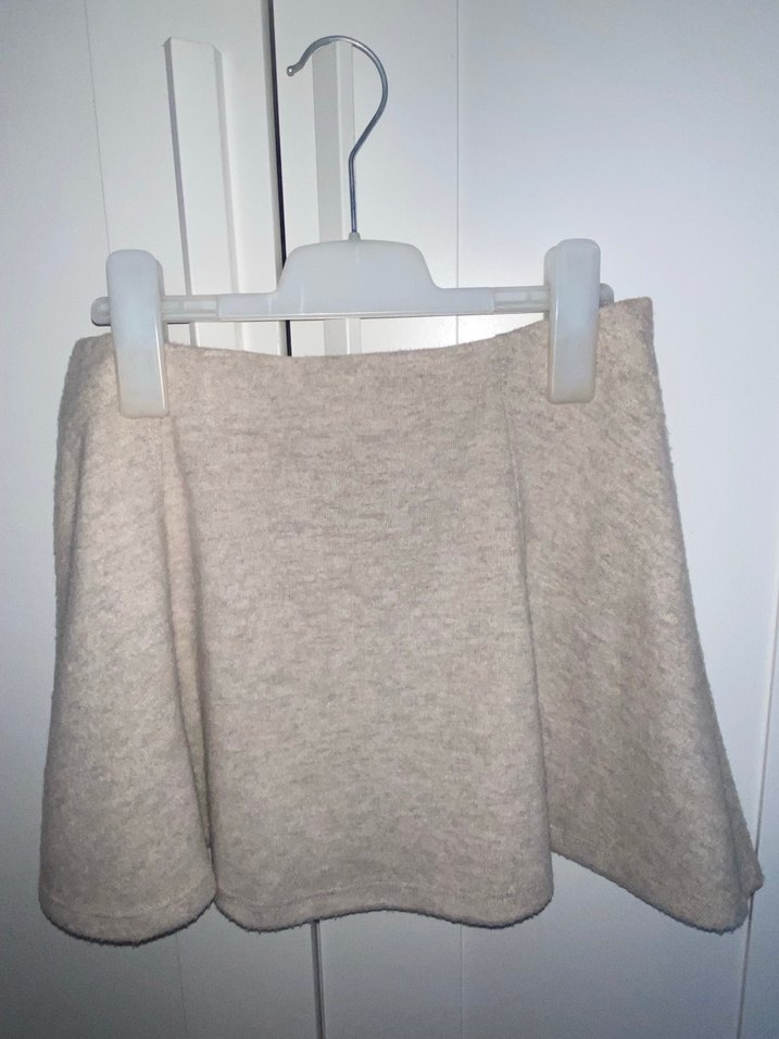 Bershka bej rengi etek - Görsel 3