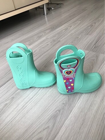 Crocs desenli çizme