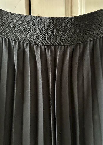 Siyah Pilili Midi Uzun Etek - Görsel 2