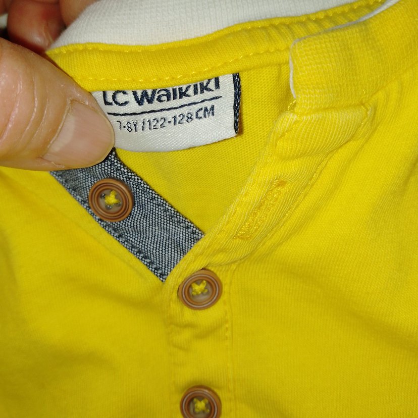 Sarı Düğmeli Erkek çocuk Tişört - Görsel 2