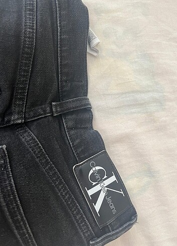 34 Beden siyah Renk CALVIN KLEAR STRAİGHT JEANS
