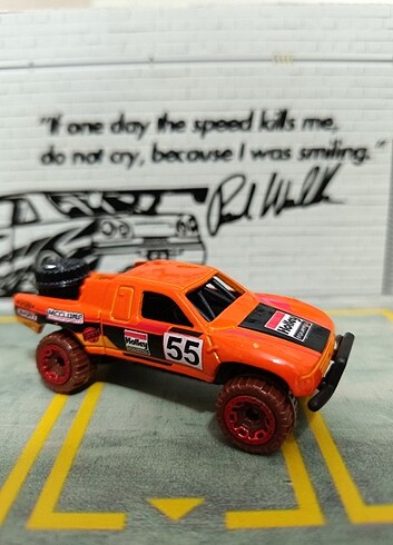 Hot Wheels Toyota Off-Road Truck