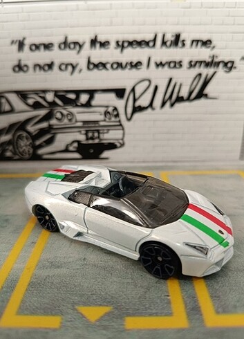 m Beden beyaz Renk Lamborghini Reventon Roadster