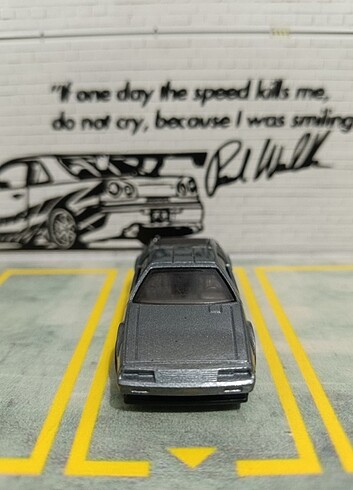 m Beden gri Renk DMC Delorean