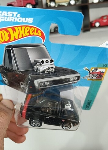 Hot Wheels 70' Dodge Charger