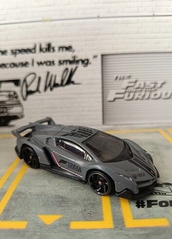 Hot Wheels Lamborghini Veneno