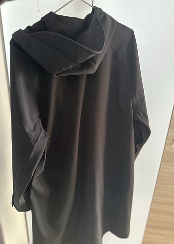 Siyah Kadın Fermuarlı Oysho Yağmurluk - Görsel 5