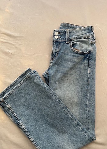 Düğmeli Mavi Dar Kesim Kadın Kot Pantolon