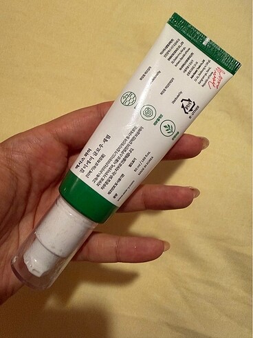 Diğer Axis-y dark spot correcting glow serum