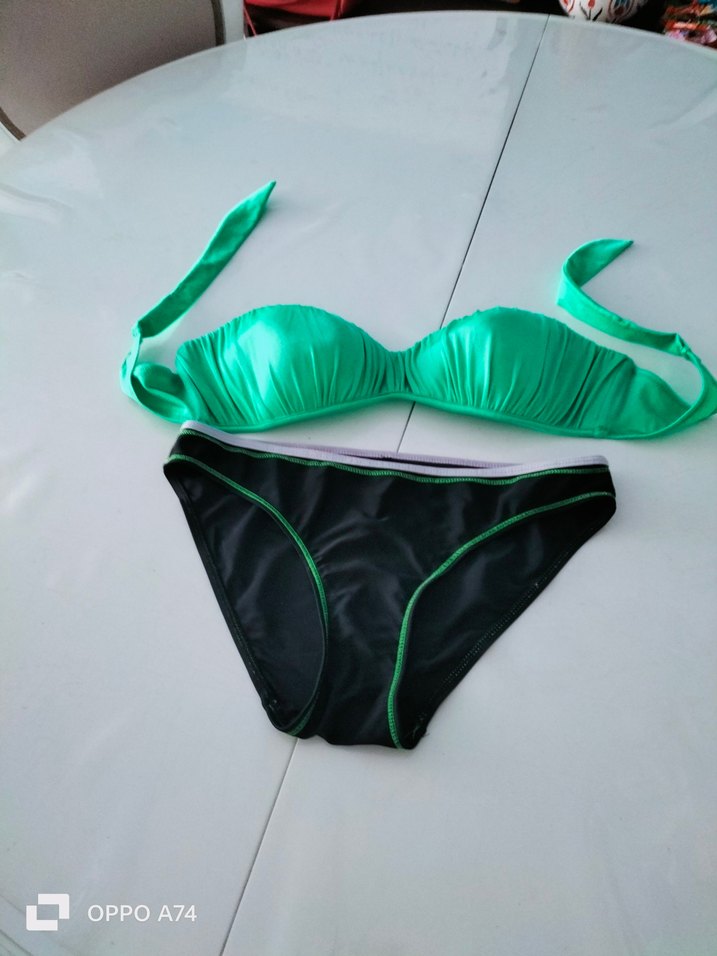 Fiyonklu Yeşil Siyah Bikini Takımı - Görsel 2