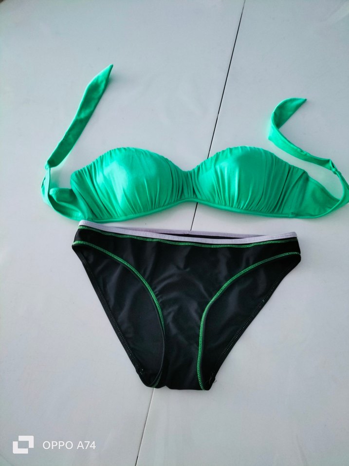 Fiyonklu Yeşil Siyah Bikini Takımı - Görsel 5