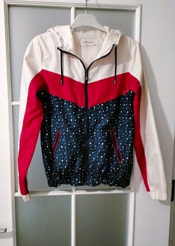 LC Waikiki marka rüzgarlık - Görsel 6