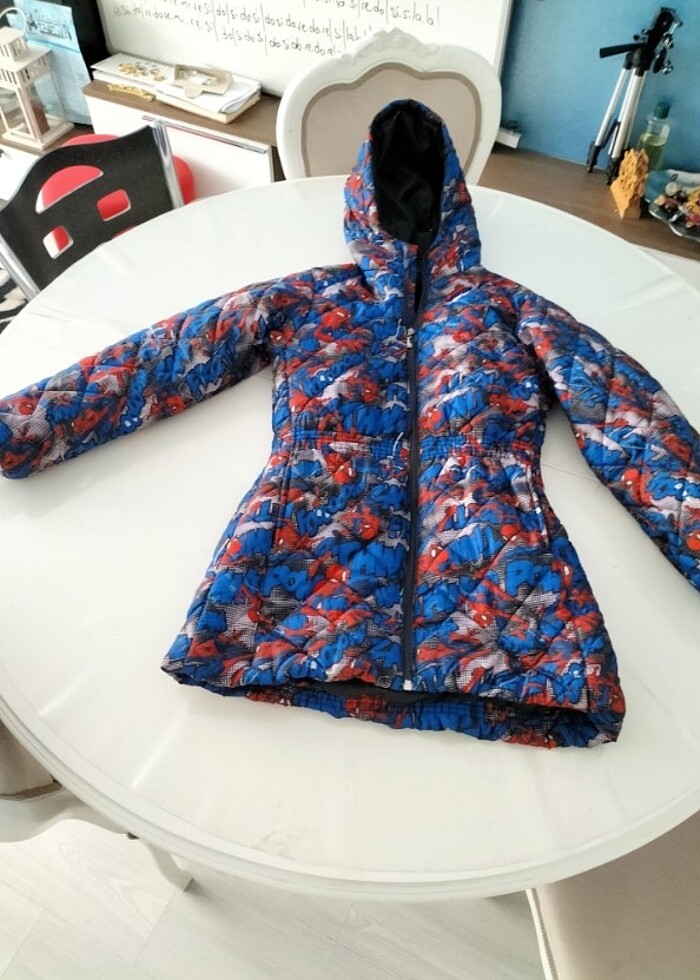 Spider-man logolu kapüşonlu kaban  - Görsel 3