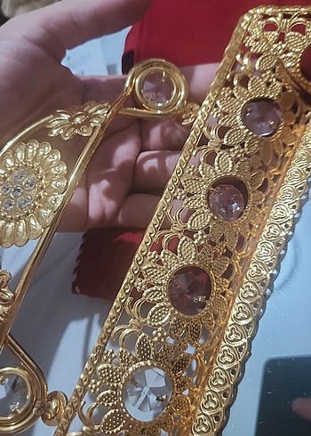 Beden Parlak Altın Renkli Dekoratif Aynalı Tepsi