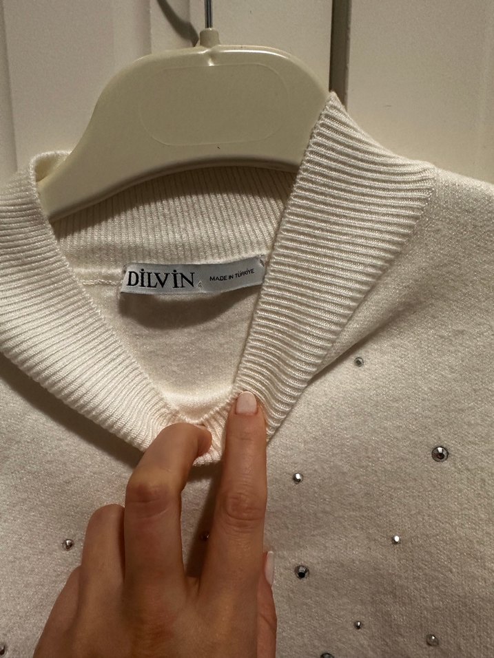 Uzun Kollu Beyaz Triko Mini Kazak - Görsel 3