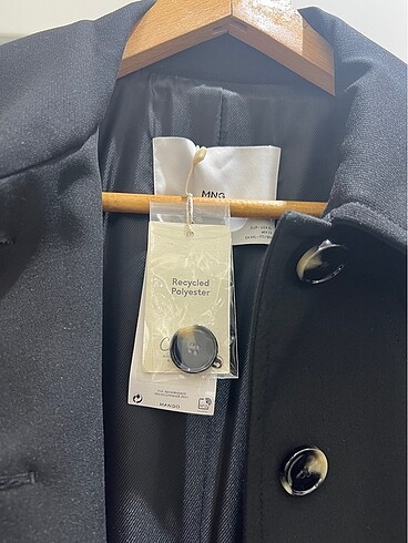 xl Beden Mango etiketli kaban