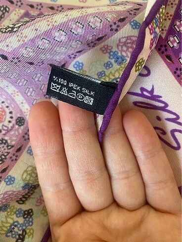 Beden Silkhome twil ipek eşarp