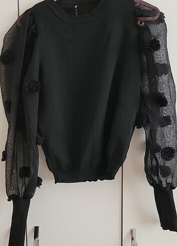 Butik ürünüdür hiç giyilmedi