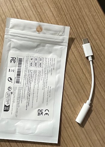 Beyaz USB-C Kulaklık Dönüştürücü Adaptör - Görsel 4