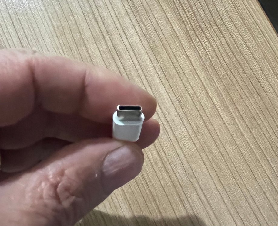 Beyaz USB-C Kulaklık Dönüştürücü Adaptör - Görsel 3