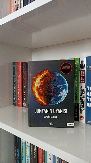 Kusurat Yayınları Dünyanın Uyanışı Şengül Boybaş