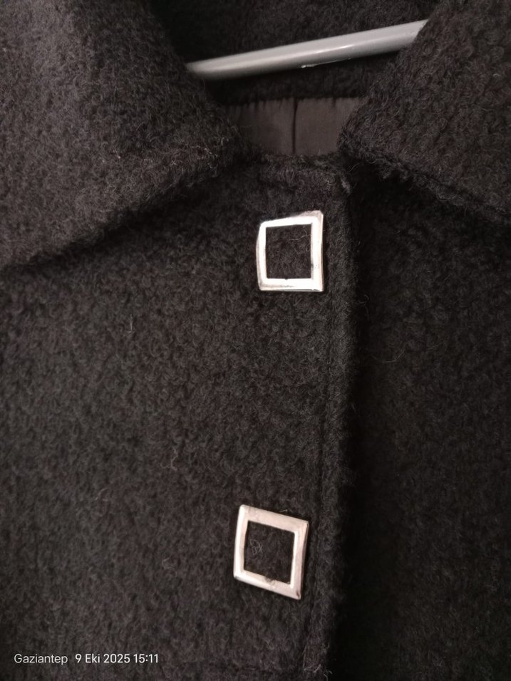 Siyah Uzun Kaban - Görsel 3