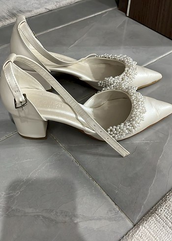 İnci Detaylı Beyaz Kadın Topuklu  gelin Ayakkabı - Görsel 4